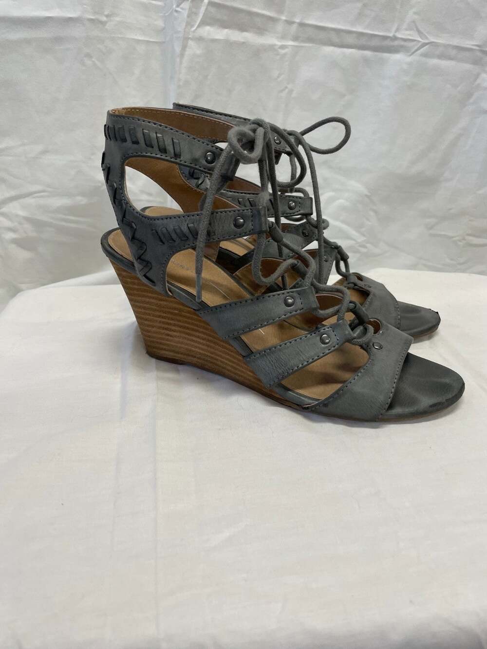 Report Women's Sandals Scout Lace Up Studded Wedges Size 9 Gray